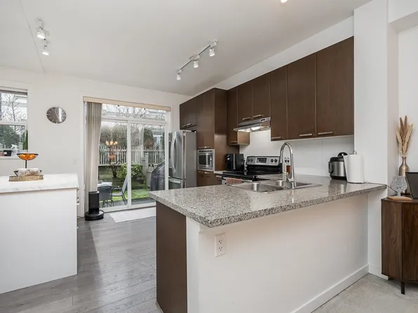 14838 61st Ave #9, Surrey, BC V3S 2P3