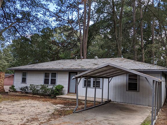 2nd image of 301 Ivy St