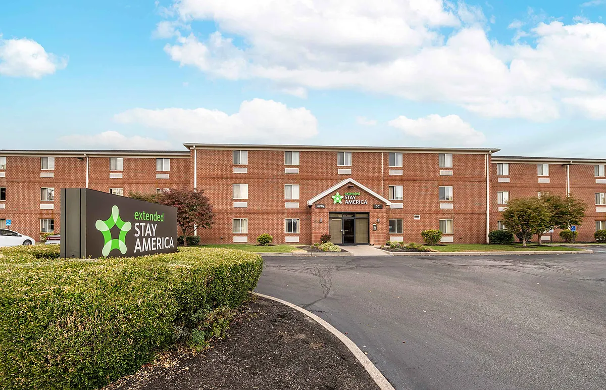 Photo 2 of 29 - Evansville - East - Evansville, IN Exterior - Evansville - East