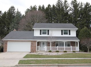 267 Robins Run, Burlington, WI 53105