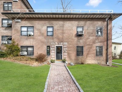 1 Manchester Road #2R, Eastchester, NY, 10709
