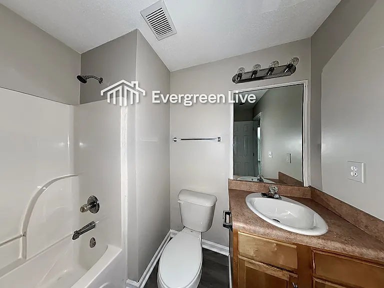 125 Edison Dr — Photo 10