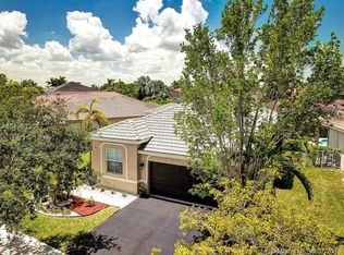 1751 Sycamore Ter, Weston, FL 33327