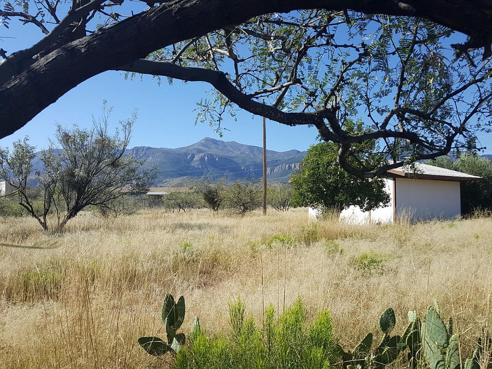 2nd image of 4916 S San Pedro Ave