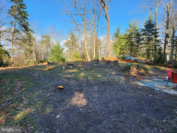 7 Hartung St, Lake Harmony, PA 18624