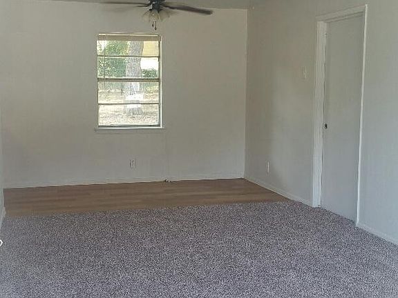 2nd image of 1212 Greenbriar Dr