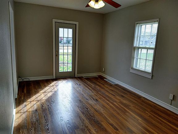 4th image of 645 Grand Blvd
