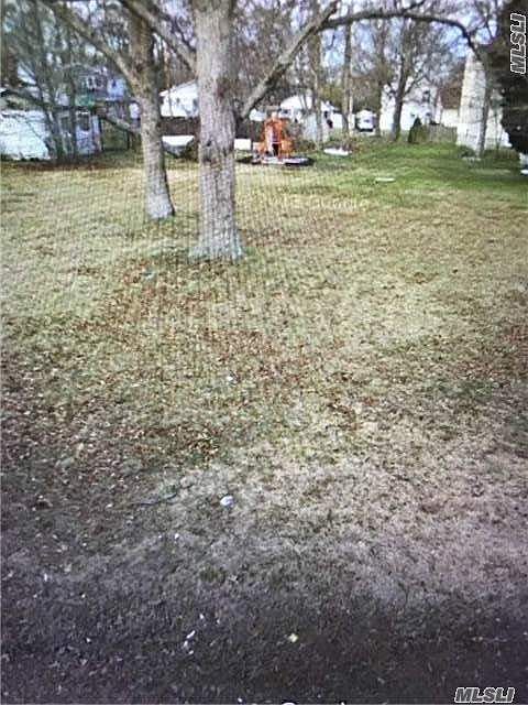1st image of 102 Manor Dr