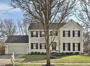 107 Trail Edge Cir, Powell, OH