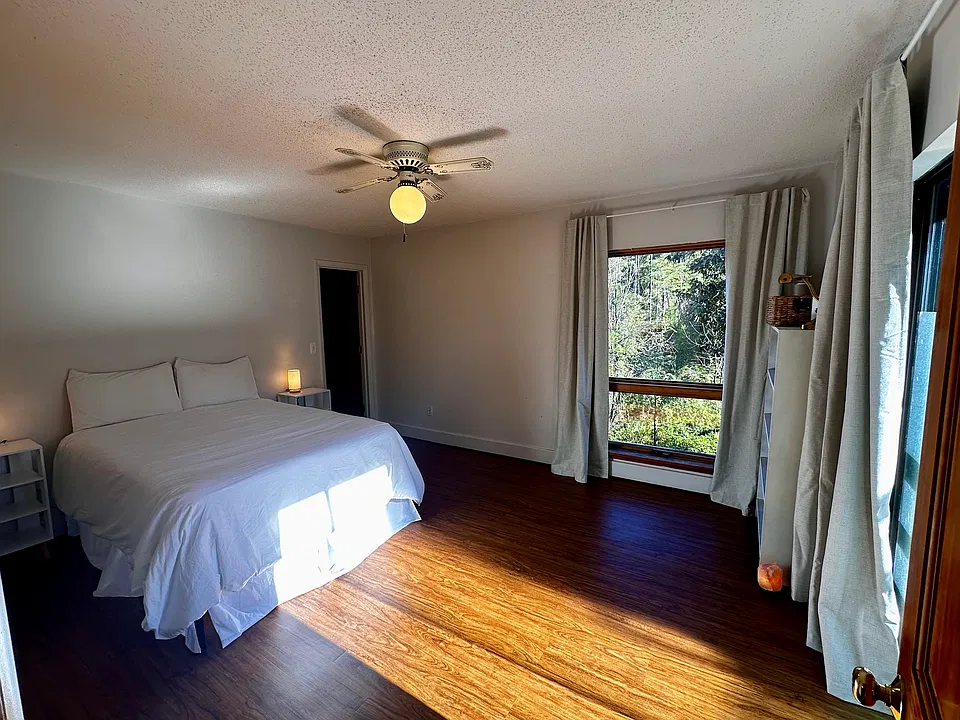 1239 New Stock Rd #3