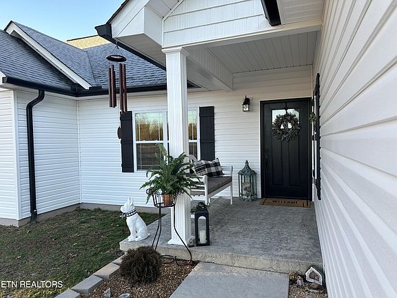 3rd image of 35 Perry Creek Dr