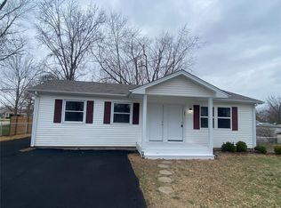 1 Matchlock Dr, Saint Peters, MO 63376