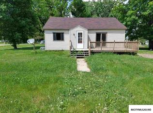 409 4th St, Kensett, IA 50448