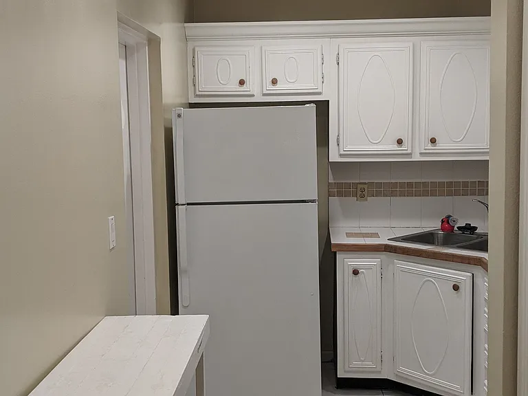 3125 Oakland Shores Dr #B111 — Photo 3