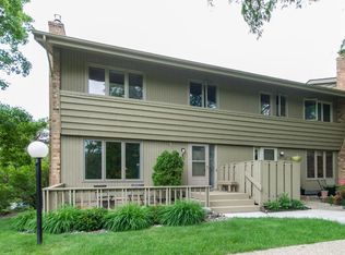 169 Windsor Ln, New Brighton, MN 55112