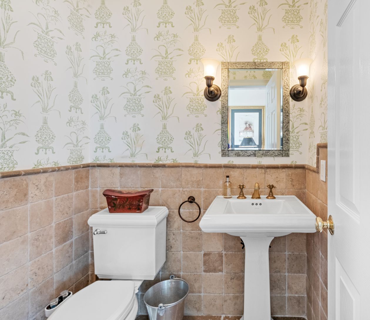  Downstairs half bath