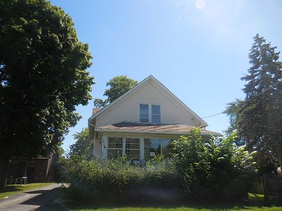 3rd image of 119 S Lake St