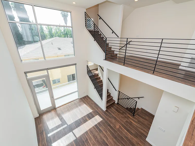 6016 W Beachwood Ln — Photo 34