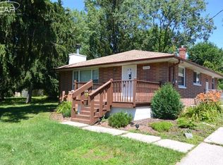 5036 Beecher Rd, Flushing, MI 48433