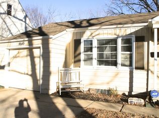 8849 Rainbow Ln, Kansas City, MO 64114