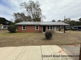 2103 Martin Luther King Jr Blvd, Tuscaloosa, AL 35401