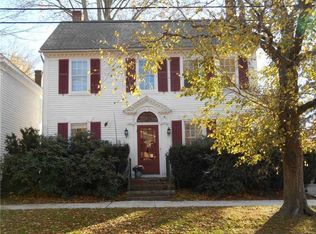 106 State St, Bristol, RI 02809