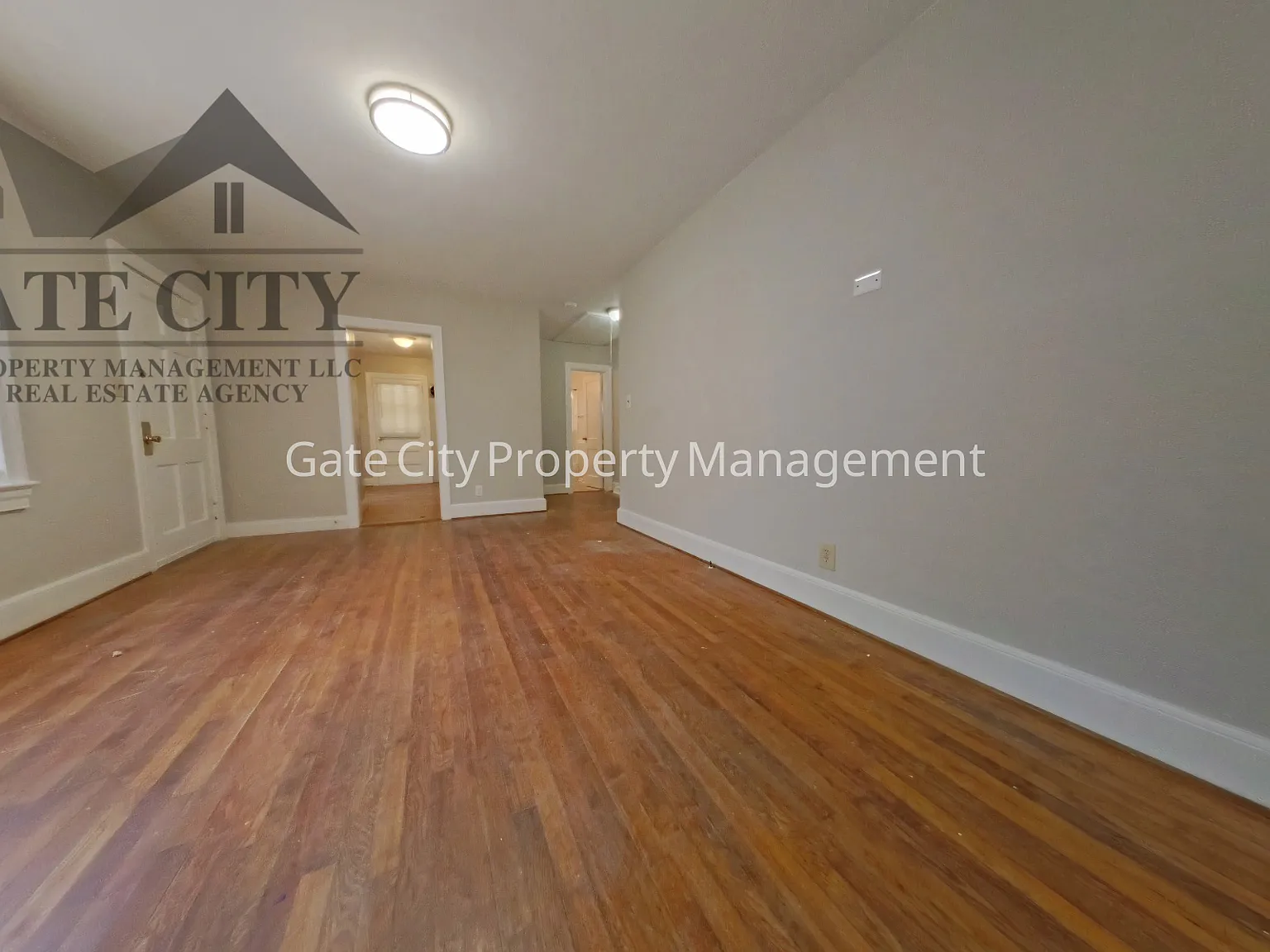 2 bed, 744 sqft, $1,100 — Photo 4
