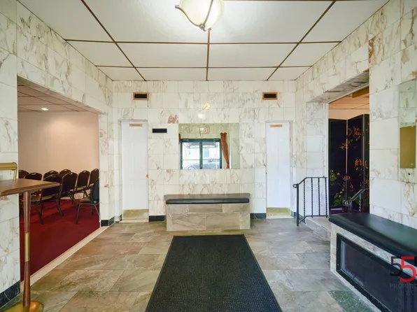 246 Brooklyn Avenue image 8 of 25