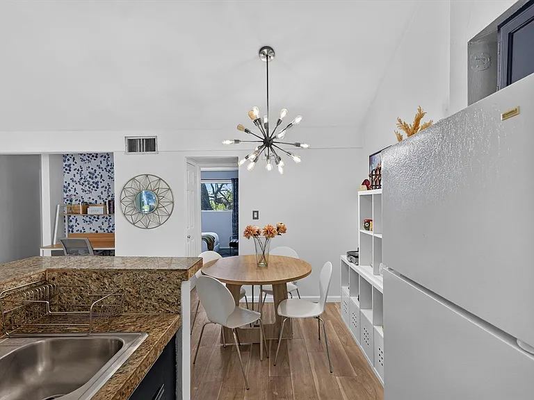 3018 S 1st St #205 — Photo 5
