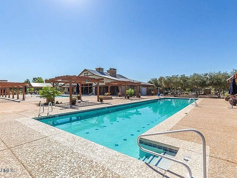 14579 W Dahlia Dr — Photo 31