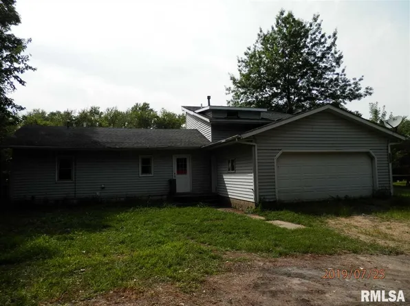 10162 298th St, Allens Grove, IA 52746