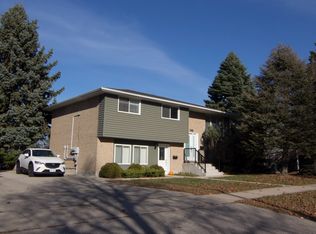 108 Devonglen Dr #1, Kitchener, ON N2E2C5