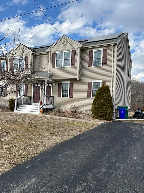 3 bed, 1.5 bath, 1270 sqft, $2,800 — Photo 1