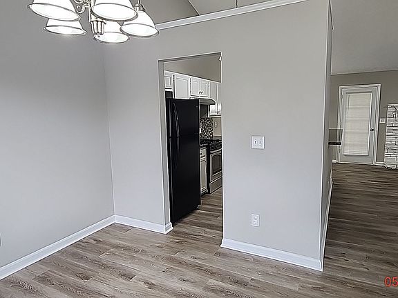 5th image of 2759 Stonegate Dr