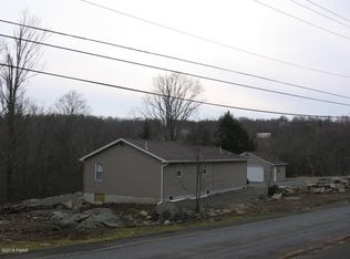343 Twin Rocks Rd, Sterling, PA 18463