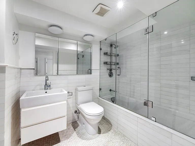 21-16 45th Ave #1 — Photo 13