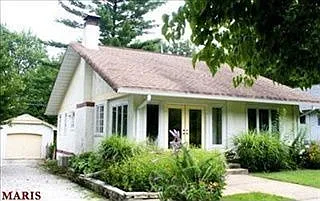 218 Jefferson Rd photo 1