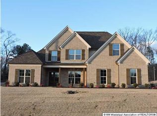 4558 Bakersfield Dr, Nesbit, MS 38651