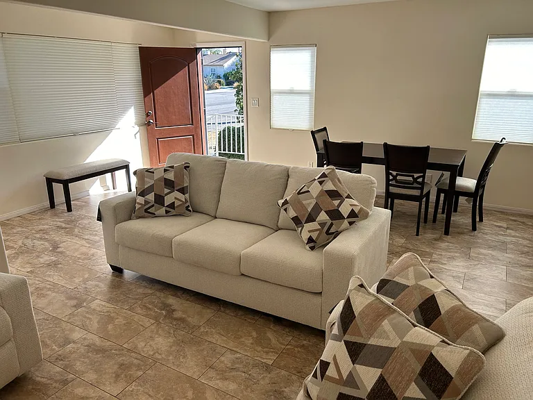 1509 Ximeno Ave — Photo 8