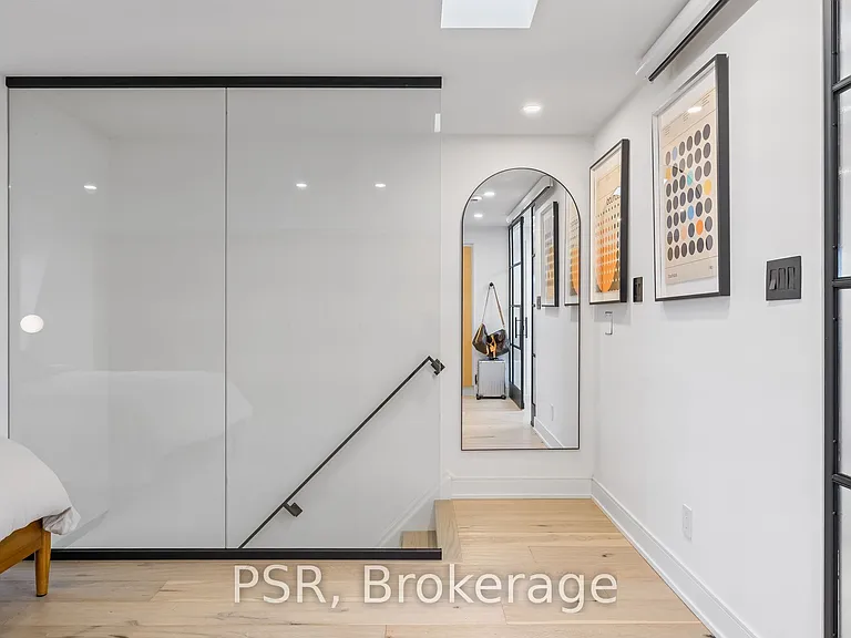 53 Palmerston Ave — Photo 30