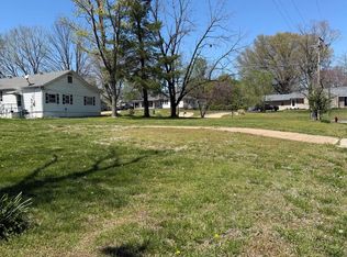 515 Kraft Rd, Warsaw, MO 65355