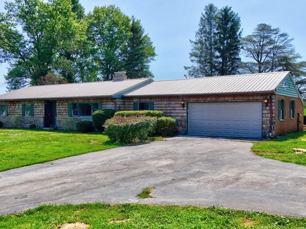254 Street Rd, Cochranville, PA 19330