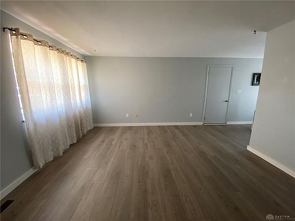 3rd image of 22 Lawndale Ct