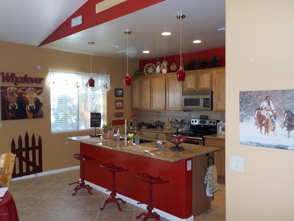 1st image of 17085 W Hopi Dr