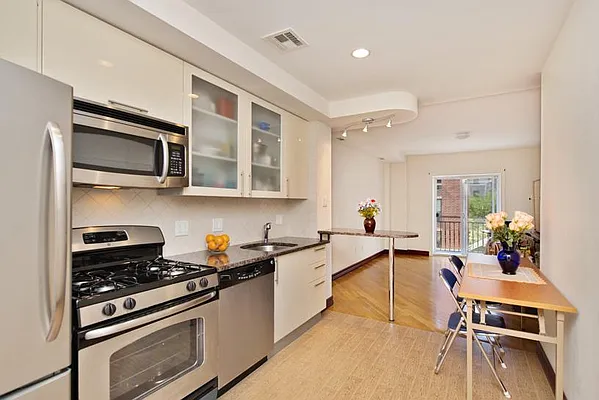 Sold by Keller Williams NYC | media 11