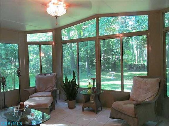 4th image of 11426 Meadowcroft Ct NW