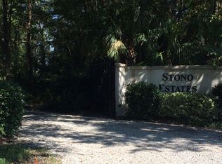 5 Silver Oak Ln, Hollywood, SC 29449