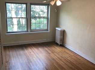 834 Washington Blvd APT 2C, Oak Park, IL 60302