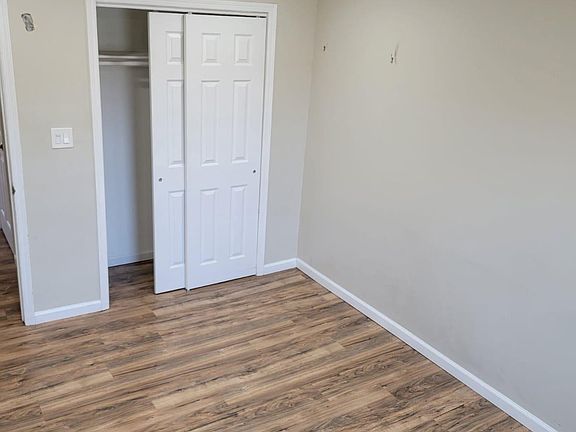 4th image of 35 Tiger Lily Ct