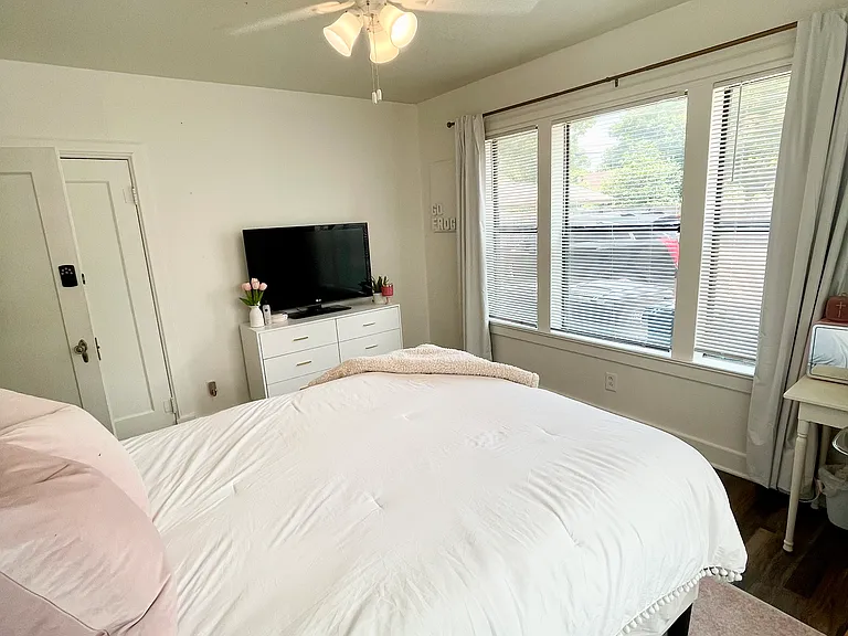 3245 S University Dr — Photo 16